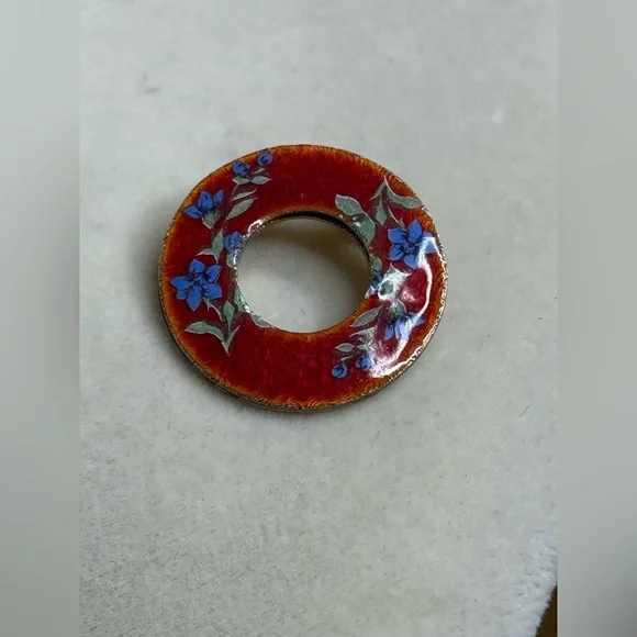 Vintage Guilloché Enamel Brooch Red Floral Round Circle Blue Flowers Art Style - Picture 2 of 6
